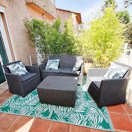 A 500 M Bord De Giens Apartmán
