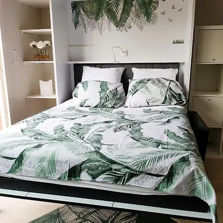 A 500 M Bord De Giens Lägenhet *