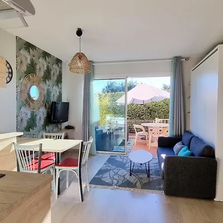 A 500 M Bord De Giens Lägenhet Hyères