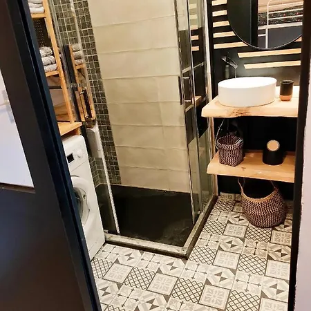 A 500 M Bord De Giens Lägenhet