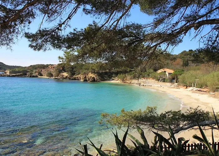 A 500 M Bord De Giens *