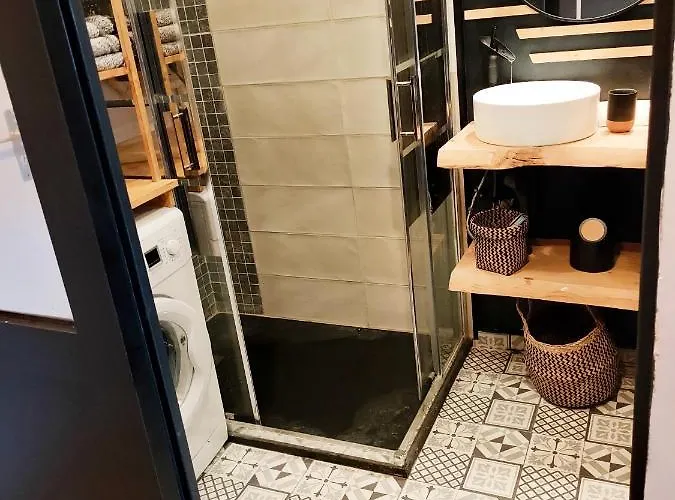 A 500 M Bord De Giens Apartamento